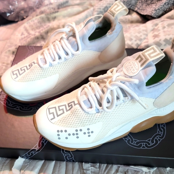 ❤️‍🔥Versace Chain Reaction ❤️‍🔥 - Picture 1 of 6